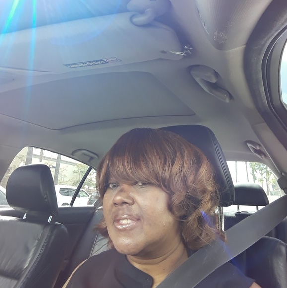 Meet your Posher, Szollia - Picture 2 of 2